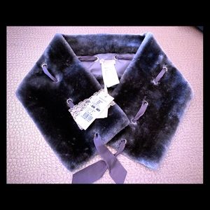 Girls faux fur neck collar